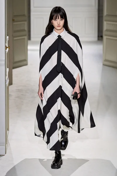 Look 9